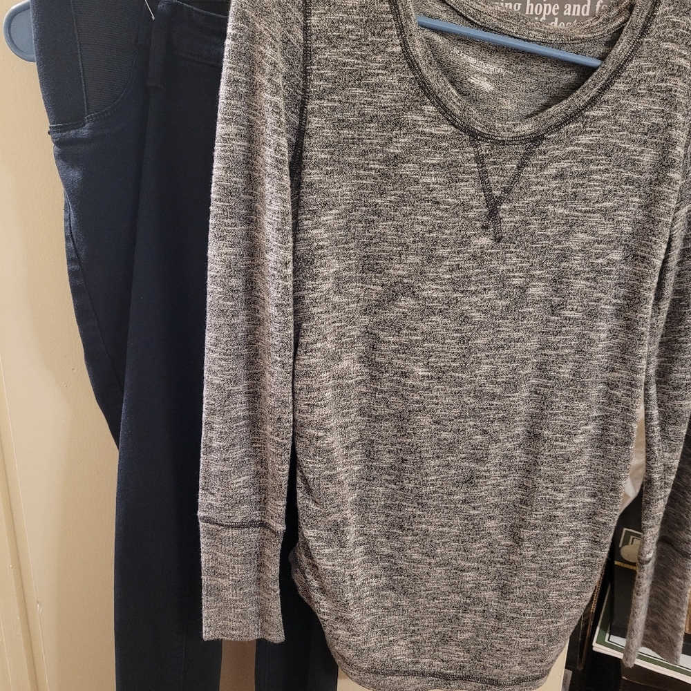 Liz Lange Maternity Long Sleeve Grey Top. Size XS.  Isabel Maternity Jeans. Sz 2